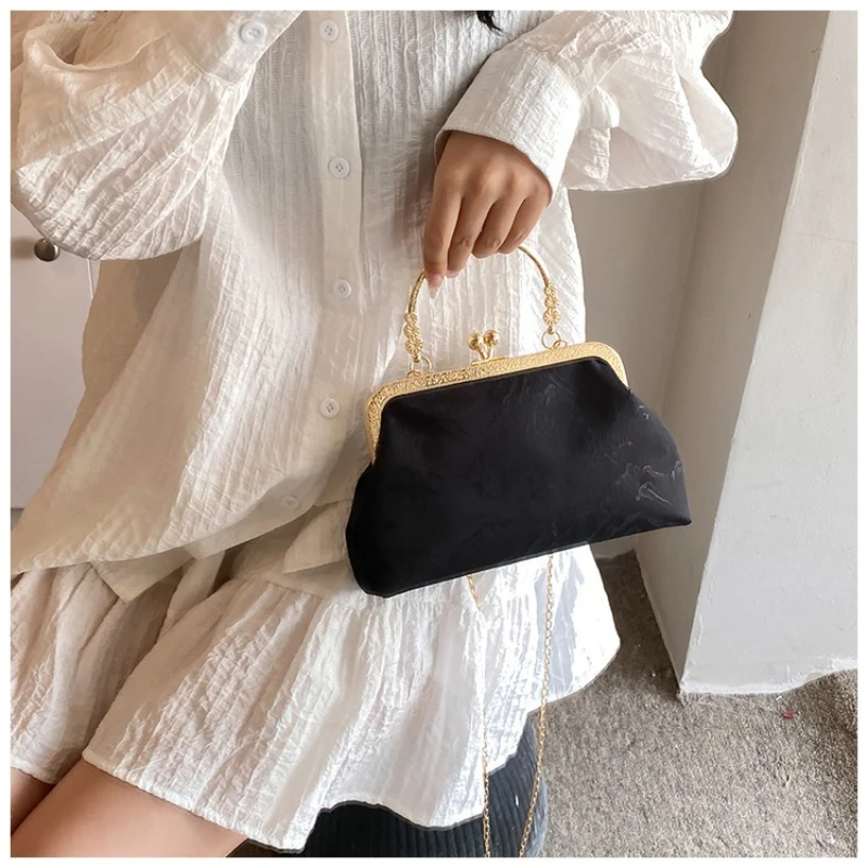 Women's Crossbody Bag, Women's Trendy Fashion Handbag, Clip Bag, Underarm Lace Bag, Shoulder Shell Bag. - Image 6